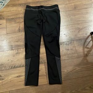 Women’s Athleta leggings full length in great shape like new